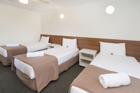 Sunshine Beach Resort - Queensland Tourism 5