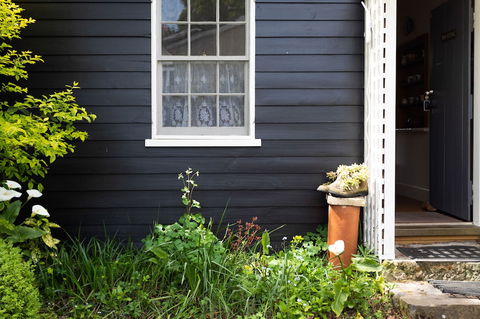 Alice's Cottages - Queensland Tourism 1