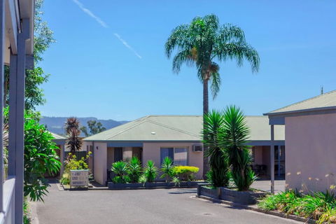 Balan Village Motel - Queensland Tourism 0