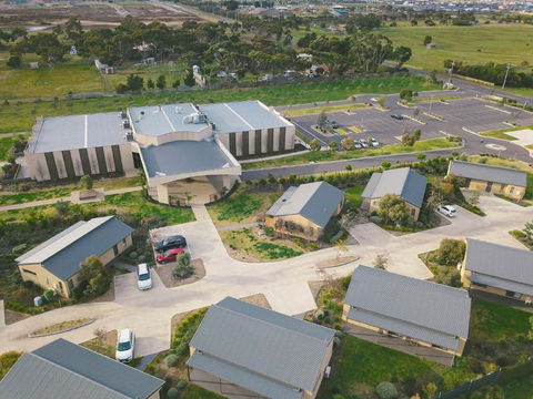 Quality Suites Point Cook Seasons 5 - Queensland Tourism 3