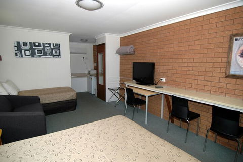 Motel Woongarra - Queensland Tourism 7