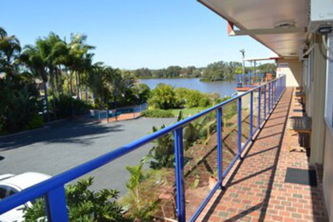 Taree Motor Inn - QLD Tourism 0