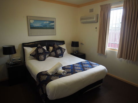 Northshore Hotel - QLD Tourism 5