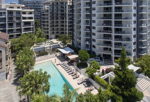 Trilogy Surfers Paradise - Queensland Tourism 1