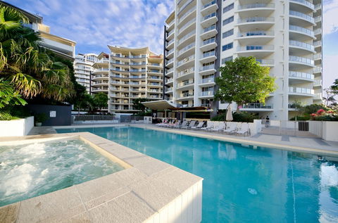 Trilogy Surfers Paradise - Queensland Tourism 6