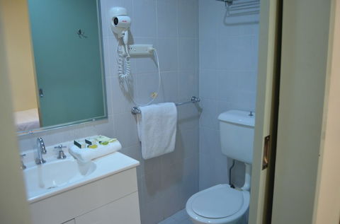 Devere Hotel - QLD Tourism 5