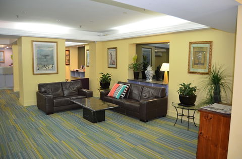 Devere Hotel - QLD Tourism 0