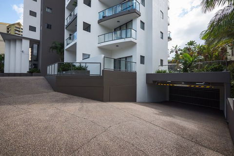 Ipanema Holiday Resort - Queensland Tourism 3