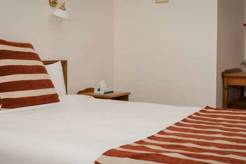La Maison Boutique - QLD Tourism 7