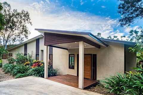 Seclude Rainforest Retreat - Queensland Tourism 7