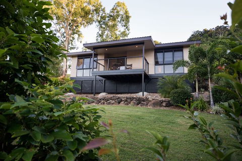 Seclude Rainforest Retreat - Queensland Tourism 1