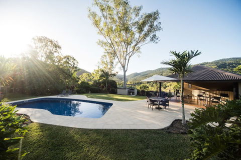Seclude Rainforest Retreat - Queensland Tourism 2