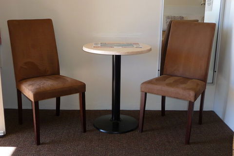 Blue Pelican Motel - QLD Tourism 4