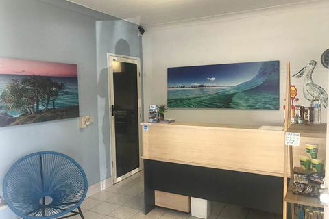 Blue Pelican Motel - QLD Tourism 3