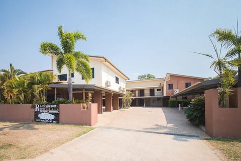 Rocky Resort Motor Inn - Queensland Tourism 3