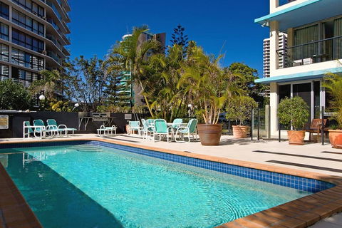 Durham Court Holiday Apartments - Queensland Tourism 3