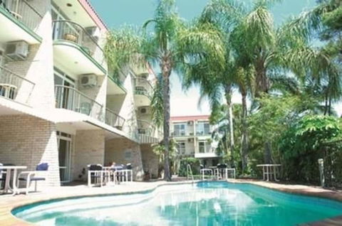 Bombora Resort - Queensland Tourism 2