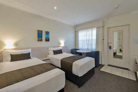Comfort Inn All Seasons - QLD Tourism 7