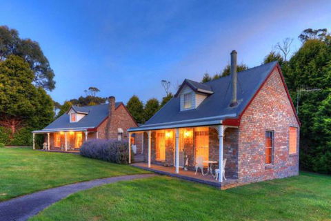Rosebank Cottage Collection - Queensland Tourism 5