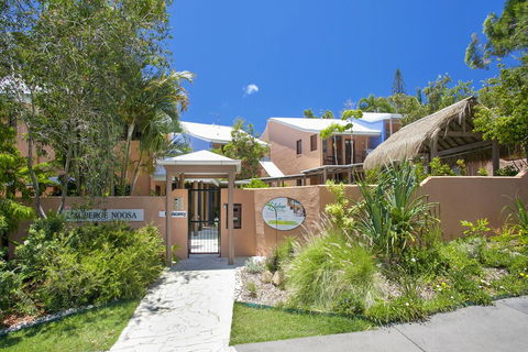 L'Auberge Noosa - QLD Tourism 0