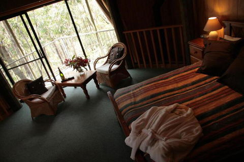 Jemby Rinjah Eco Lodge - Queensland Tourism 1