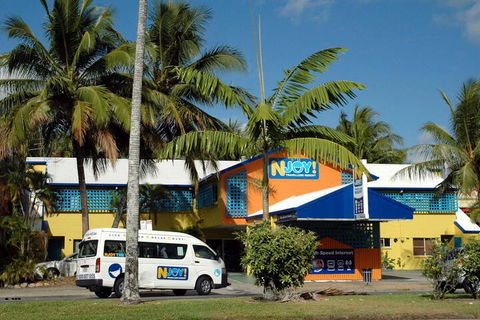 Njoy! Travellers Resort - QLD Tourism 0