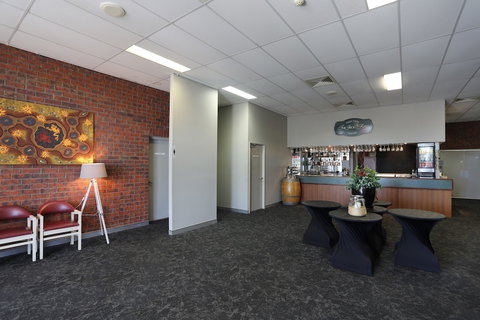 Redhill Tamworth Motor Inn & Conference Centre - QLD Tourism 6