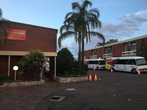 Redhill Tamworth Motor Inn & Conference Centre - QLD Tourism 0