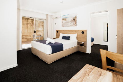 Caribbean Motel - QLD Tourism 2