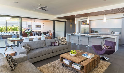 Byron Luxury Beach Houses - Queensland Tourism 5