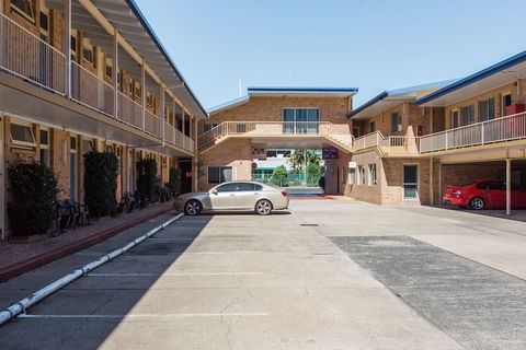 Bentleigh Motor Inn - QLD Tourism 3
