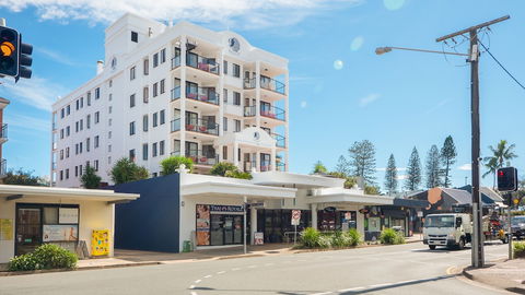 Aegean Apartments - Queensland Tourism 0