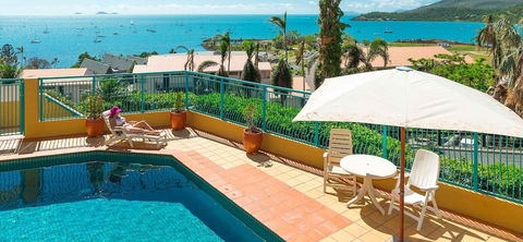 Toscana Village Resort - Queensland Tourism 1