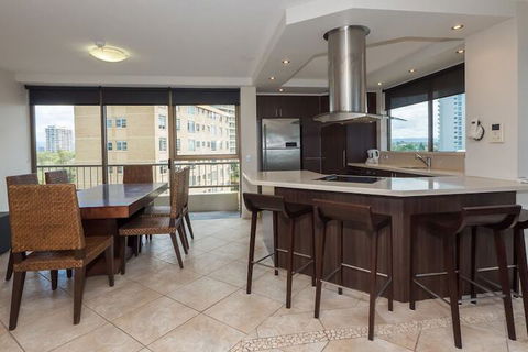 Norfolk Luxury Beachfront Apartments - QLD Tourism 7