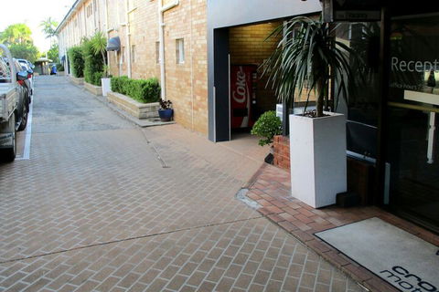 Cronulla Motor Inn - QLD Tourism 4