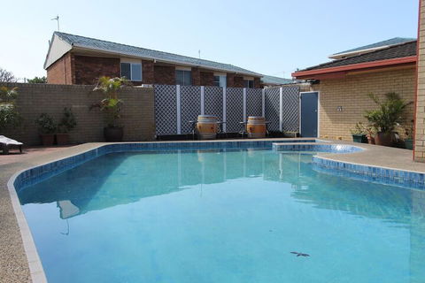 Toreador Motel - QLD Tourism 2