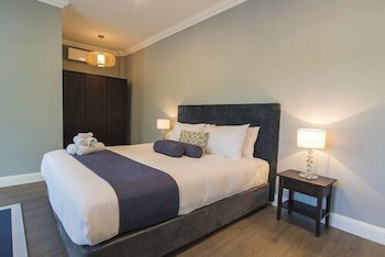 Seabreeze Hotel - QLD Tourism 4