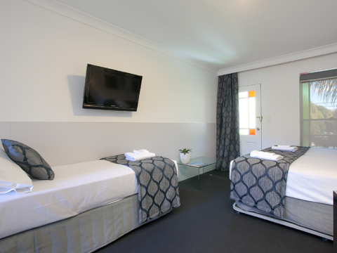 Central Railway Hotel - QLD Tourism 2
