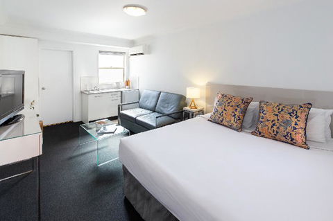 Central Railway Hotel - QLD Tourism 6
