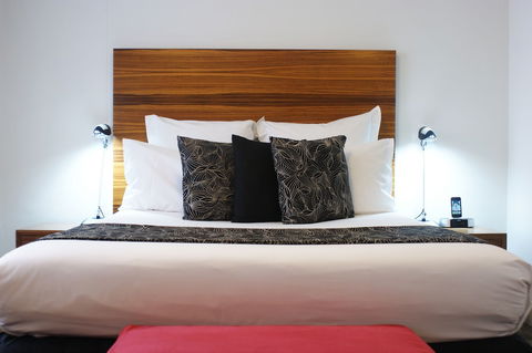 Cambridge Hotel Sydney - QLD Tourism 4