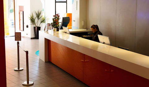Cambridge Hotel Sydney - QLD Tourism 0
