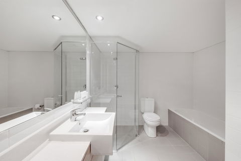 Adina Apartment Hotel Wollongong - QLD Tourism 4