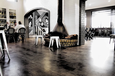 Hotel Gracelands - QLD Tourism 4