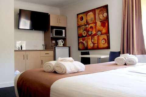 Hotel Gracelands - QLD Tourism 6