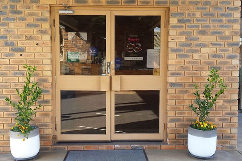Sandhurst Motor Inn Bendigo - Queensland Tourism 1