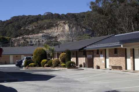 Zig Zag Motel - QLD Tourism 2