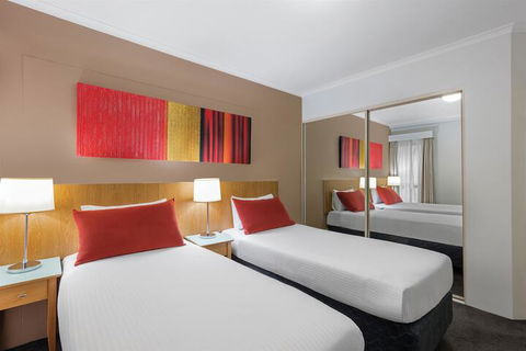 Adina Serviced Apartments Sydney Martin Place - QLD Tourism 7