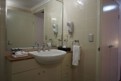 Adina Serviced Apartments Sydney Martin Place - QLD Tourism 5