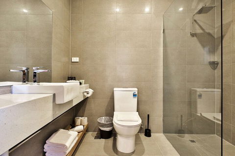 Comfort Inn & Apartments Dandenong - Queensland Tourism 3