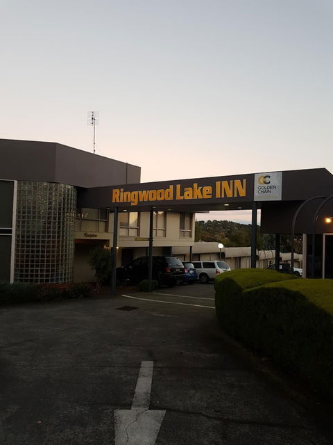 Ringwood Lake Inn - Queensland Tourism 4
